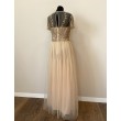 V 208  Платье персиково-бежевого цвета с пышной юбкой