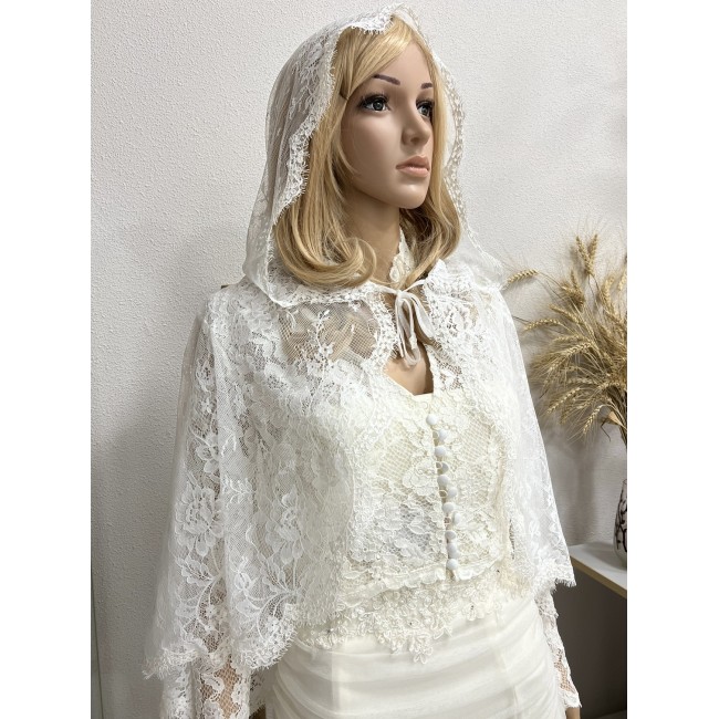https://www.hatshop.com.ua/1216-14339-thickbox/shb-066-venchalnaya-nakidka-s-kapyuschonom-molochnaya.jpg