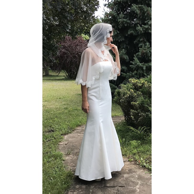 https://www.hatshop.com.ua/1924-10154-thickbox/wd-244-plate-v-cvete-ayvori-atlasnoe-s-kruzhevom.jpg