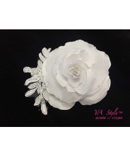 SH 390-1  Нежный белый цветок с кружевом