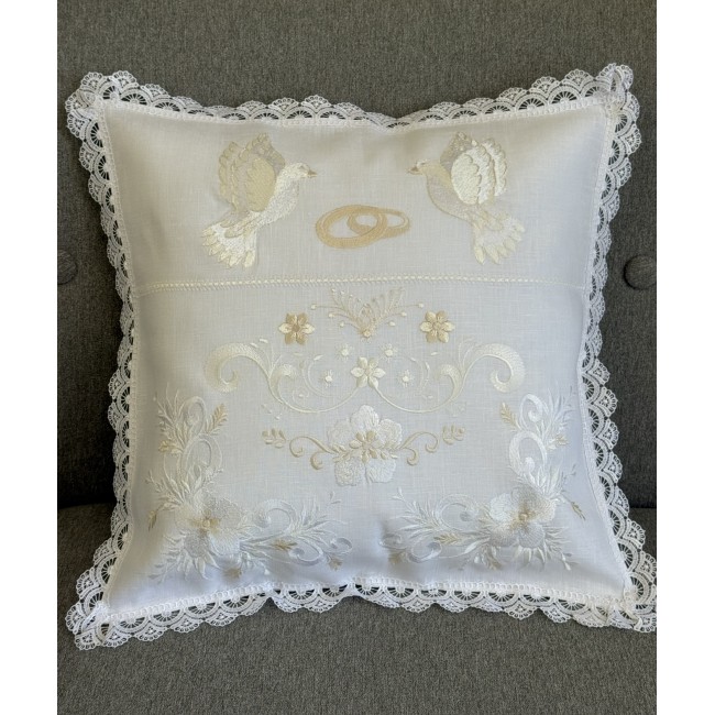 https://www.hatshop.com.ua/3253-14563-thickbox/pod-122-3151-poduschka-narecheno-lon-golubki-45h45.jpg