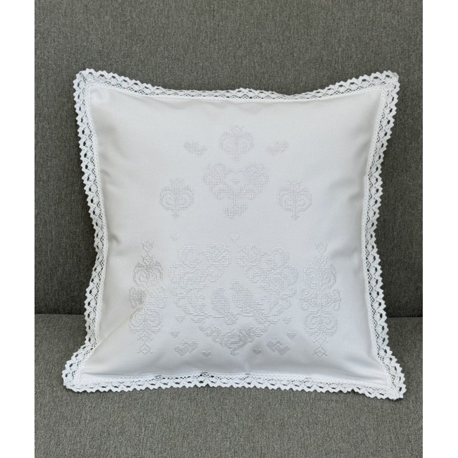 https://www.hatshop.com.ua/3363-15196-thickbox/pod-131-poduschka-narecheno-domotk-bliy-hrestik-45h45.jpg